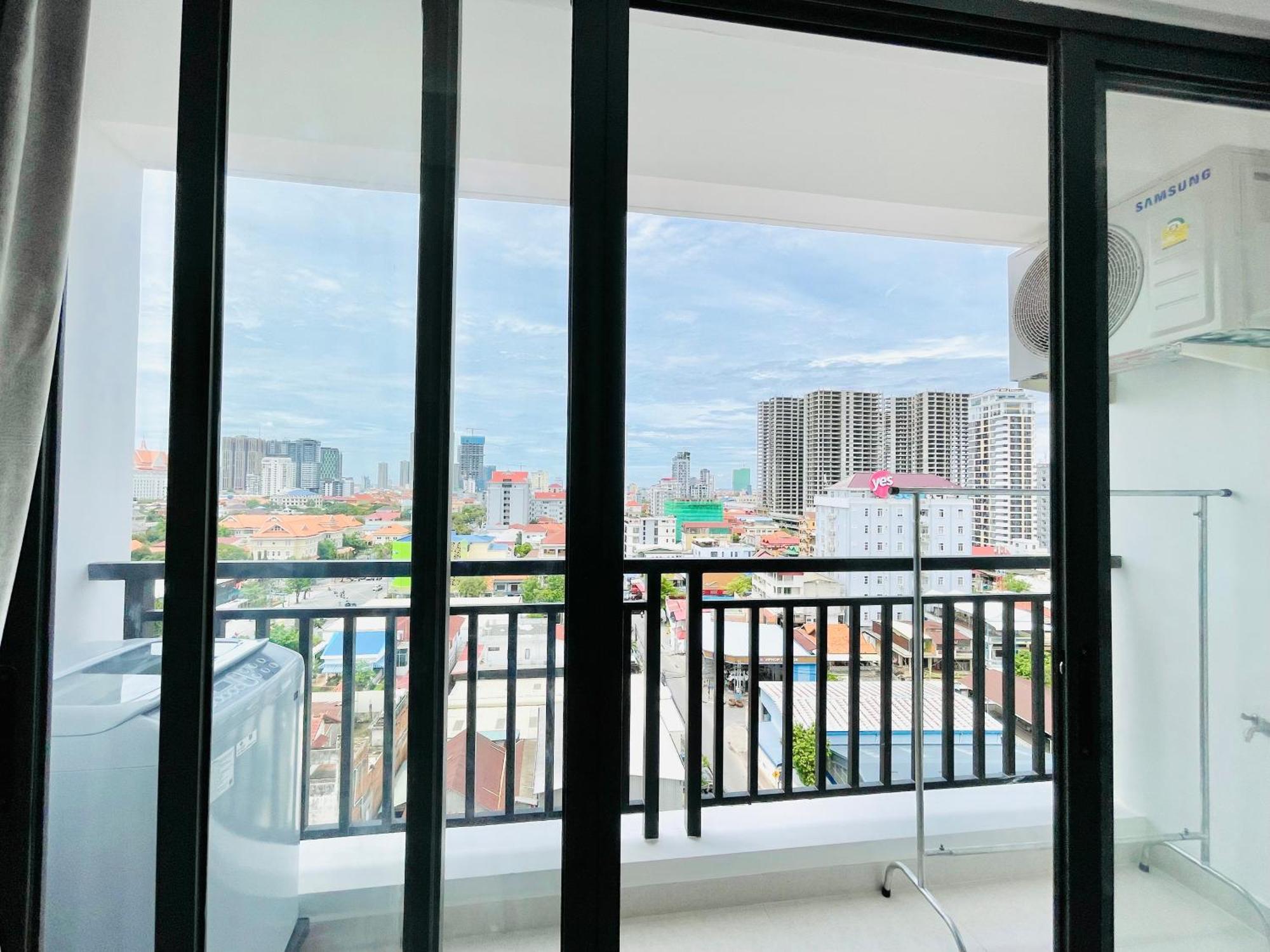 Real Hope Apartments Phnom Penh - Free Laundry Buitenkant foto